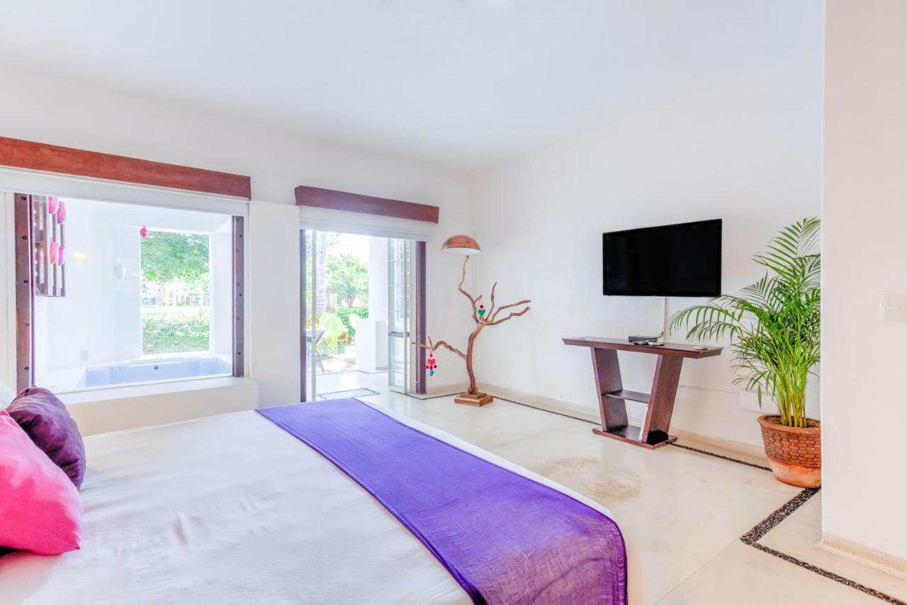 The Green House Marina Golf - Suites & Villas Пуерто Валярта Екстериор снимка